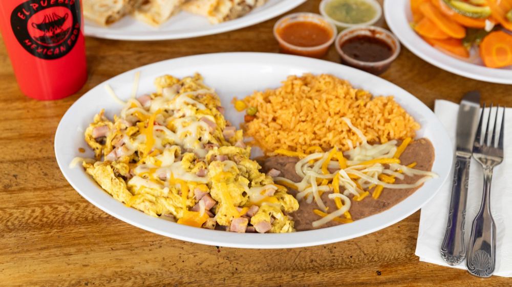 Huevos con Jamon at El Pueblo Mexican Food